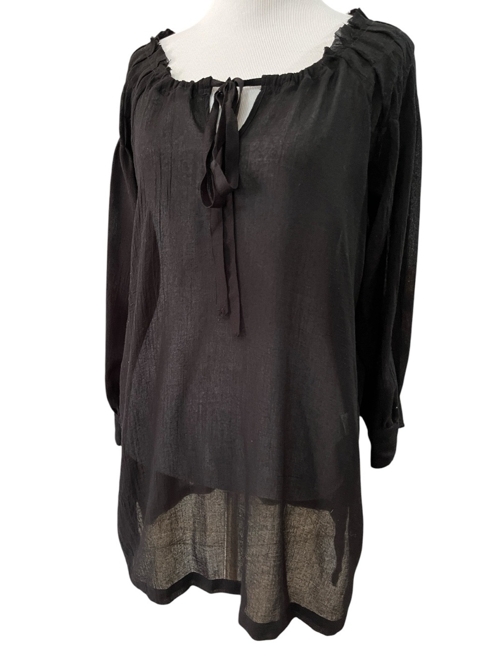 SIMPLY VERA VERA WANG SEMI SHEER PINTUCKED NECKLINE FLOWY BLOUSE BLACK SIZE M